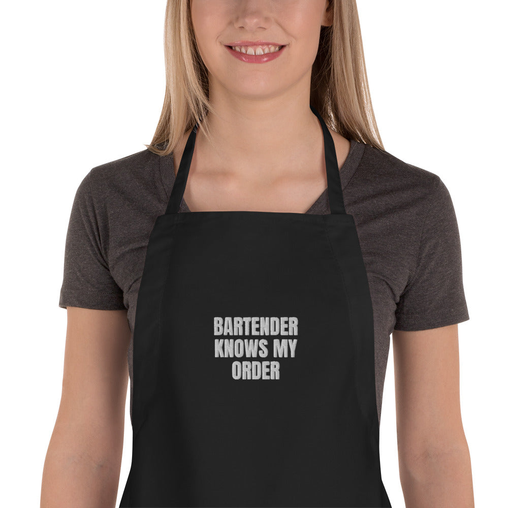 BARTENDER KNOWS MY ORDER apron, black